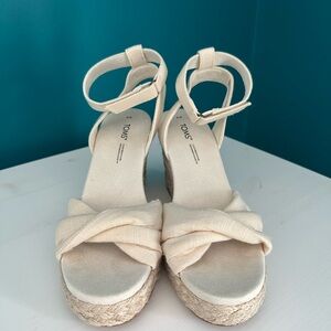 TOMS Women's Tan Wedge Sandals